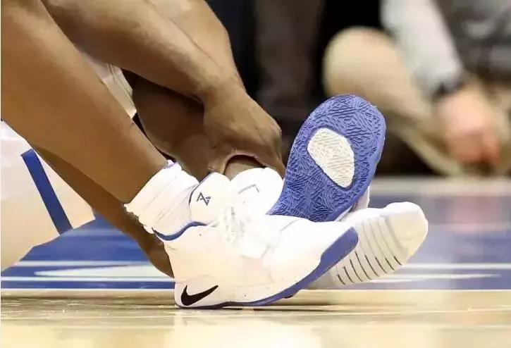 nba鐘跺厓韪╃垎闉嬪瓙,nba鐘跺厓韪╃垎鐞冮瀷