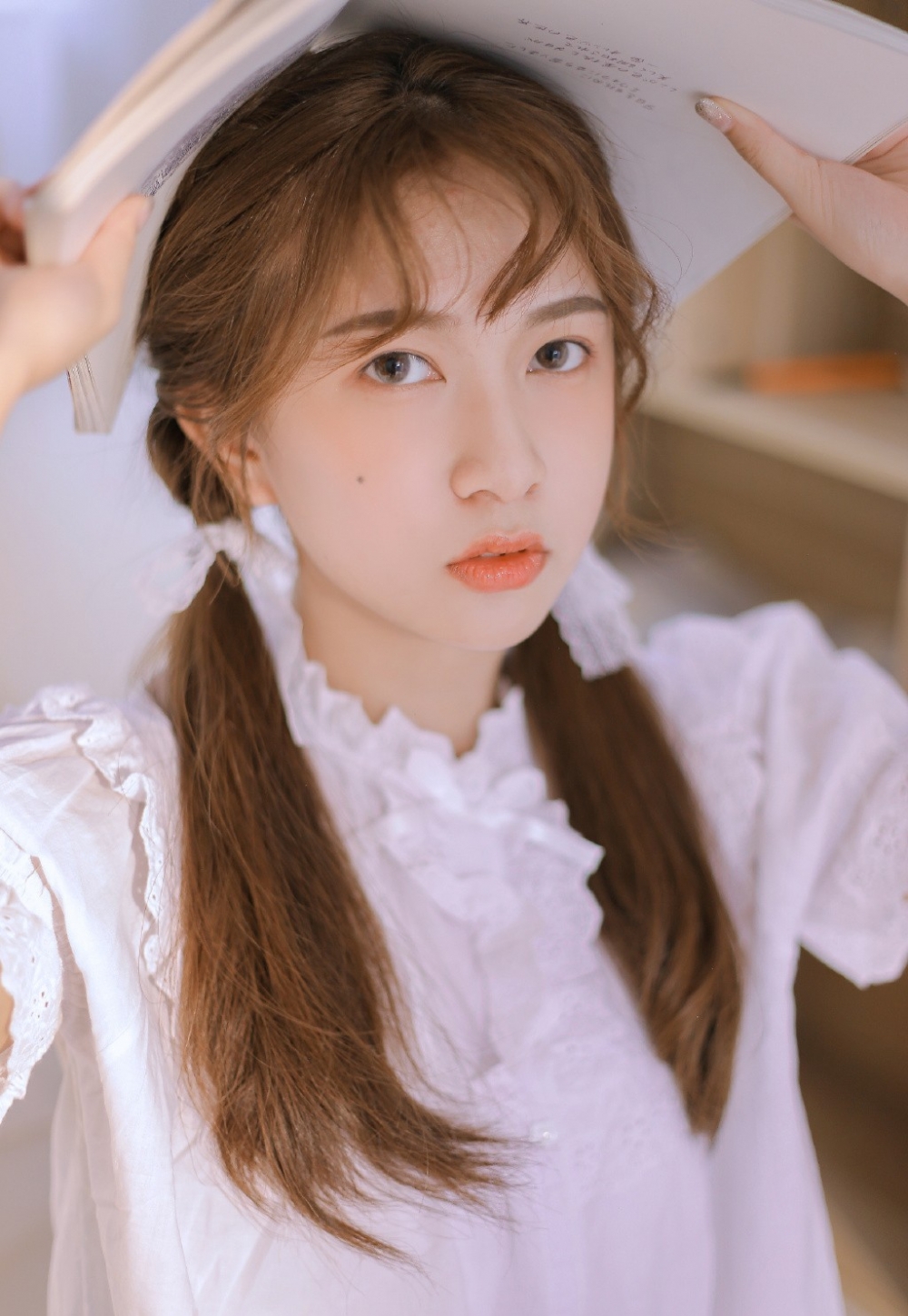 清纯美女居家甜美慵懒写真图,古典美女清纯气质写真