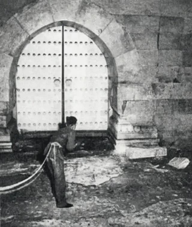 明十三陵景陵三大诡异事件,明十三陵宝物