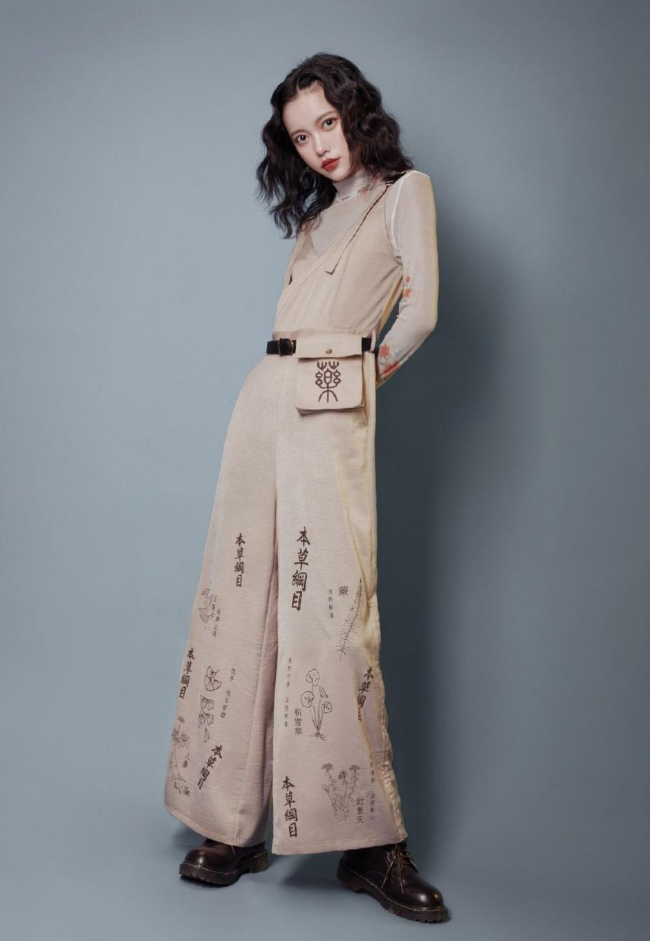 夏季小众穿搭不撞衫女生,夏日穿搭几款小心机单品时尚个性