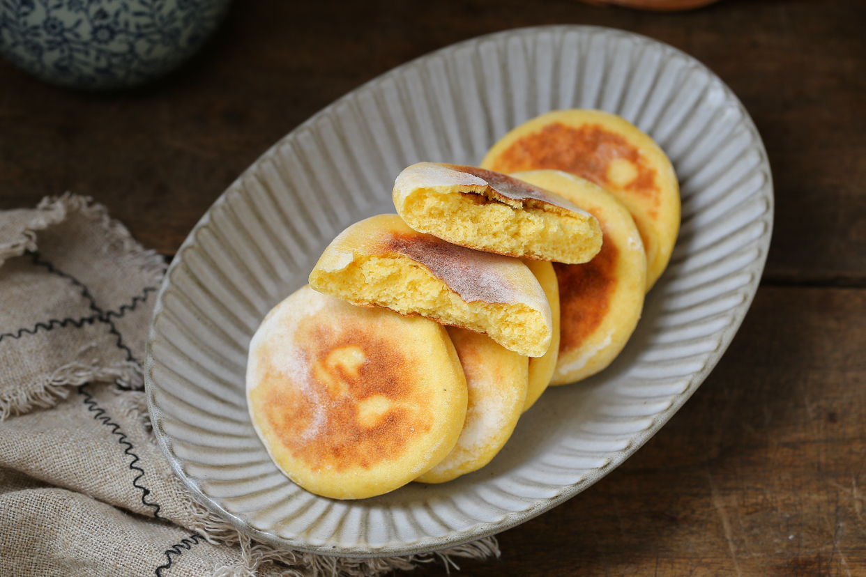 玉米面做饼怎么操作,玉米面做饼需要烫吗