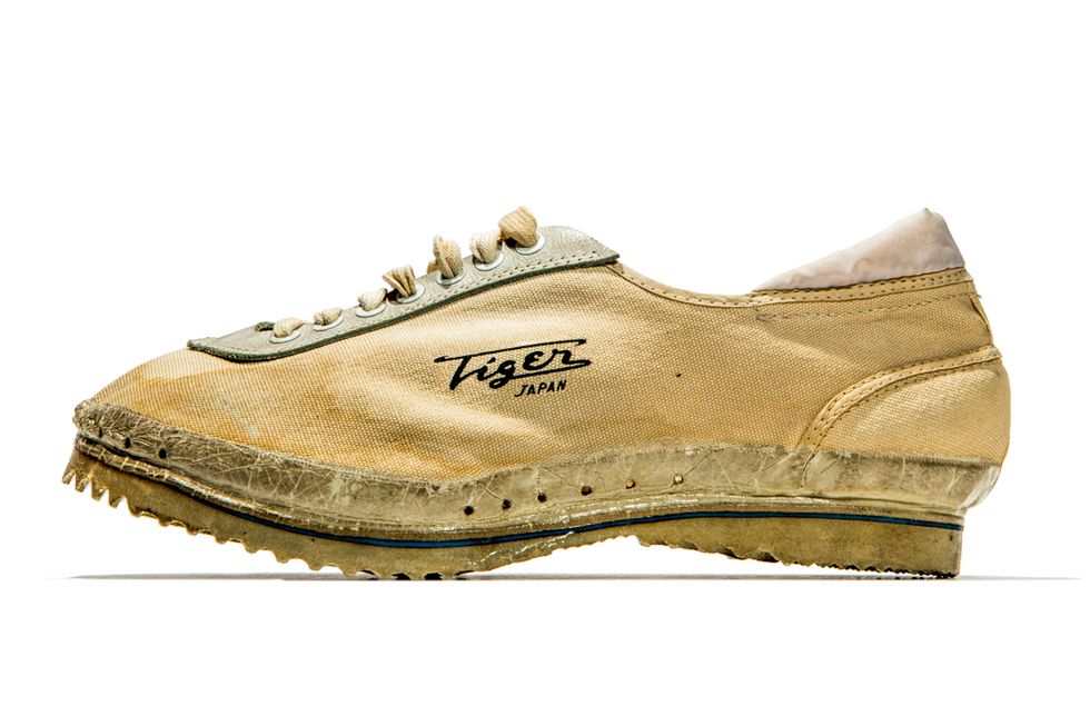 伟大的鞋匠,跑步文化领袖,Sneaker之王:鬼冢创立亚瑟士的故事