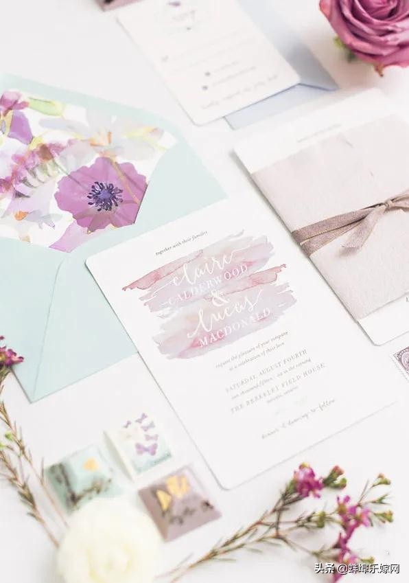 乔迁请帖格式范文,怎样填写结婚请帖和请帖格式模板