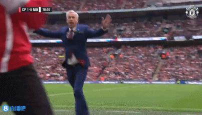 进球后的庆祝动作足球版,足球庆祝动作超燃混剪