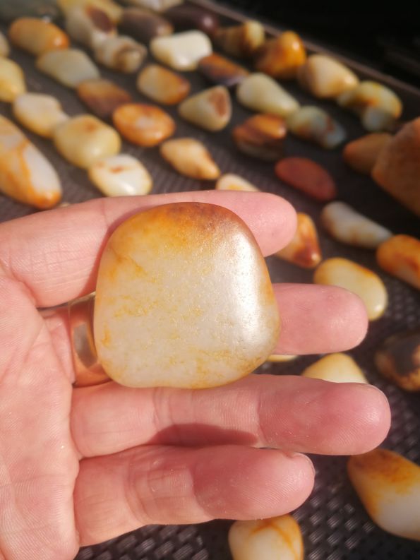 和田玉籽料直播间靠谱吗,青花籽料直播