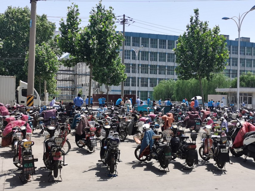 山东魏桥，我17岁在这里报名培训，从此开始了纺织生涯