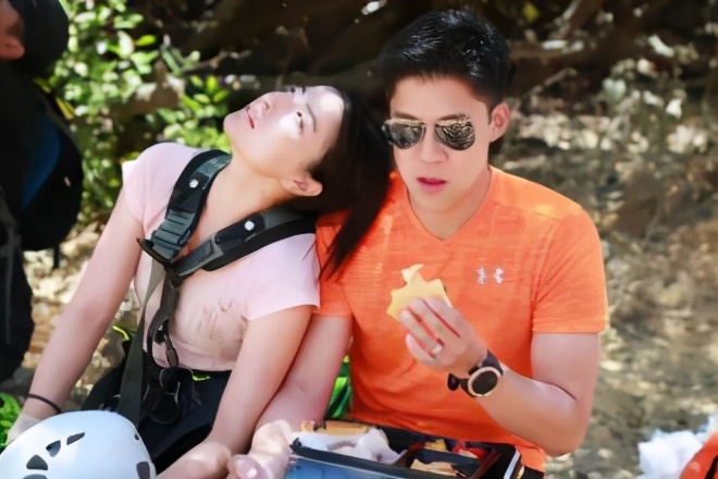 郭晶晶和霍启刚是门当户对吗,郭晶晶下嫁霍家谁说的