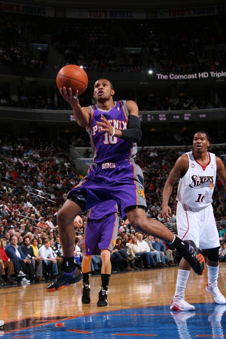 人物┃莱昂德罗-巴博萨：闪电般持球突破不可或缺的“板凳匪徒”