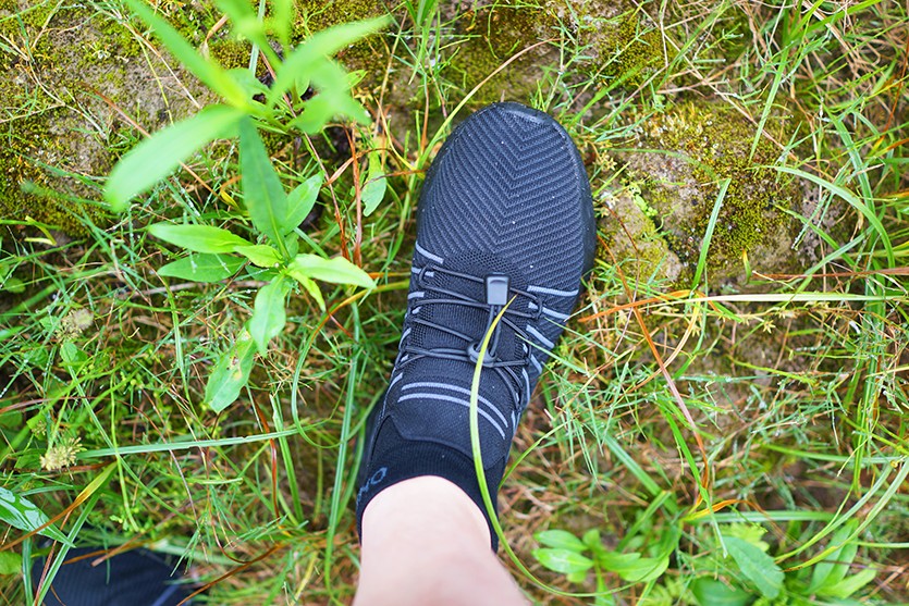 不怕脏，不怕水，还很轻！OneMix小黑鞋评测