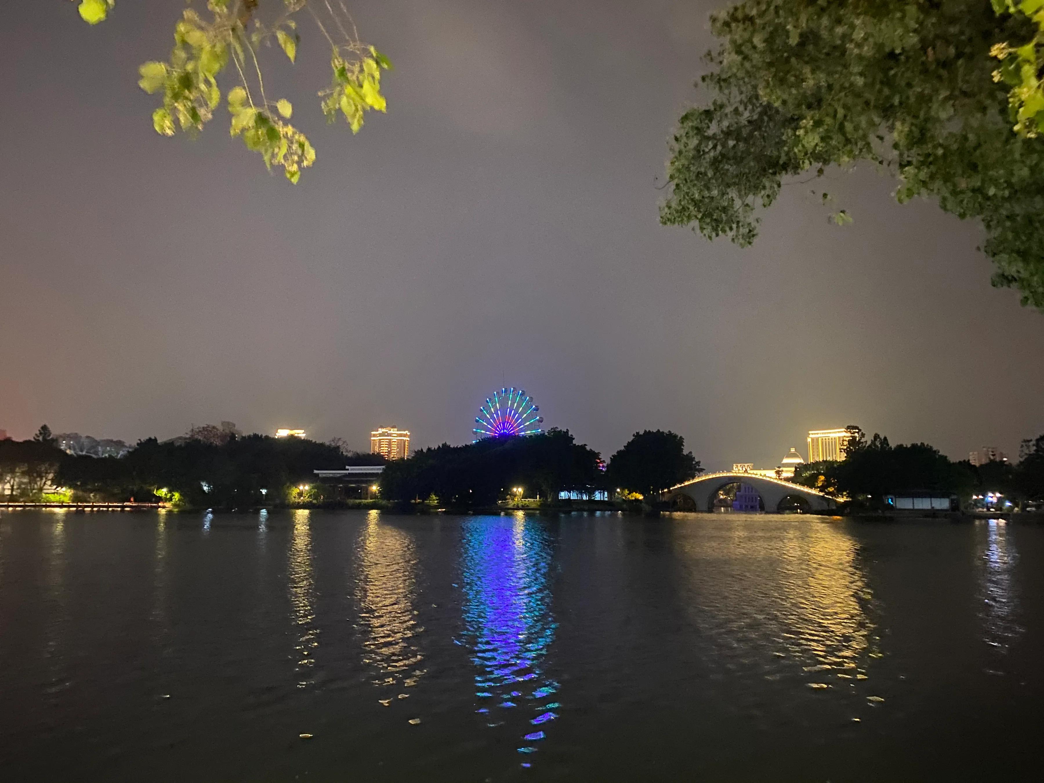 海子面朝大海春暖花开原文图片,海子面朝大海春暖花开画