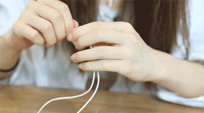 废旧纸袋如何做收纳包包,大牌纸袋斜挎包包改造教程