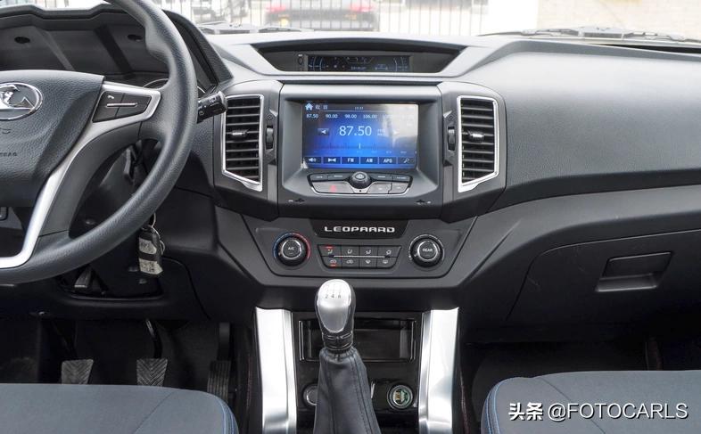 新款国产普拉多越野视频,猎豹q6和普拉多性能