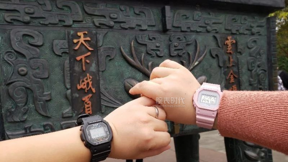 网友晒上千万的手表,网友晒1300手表