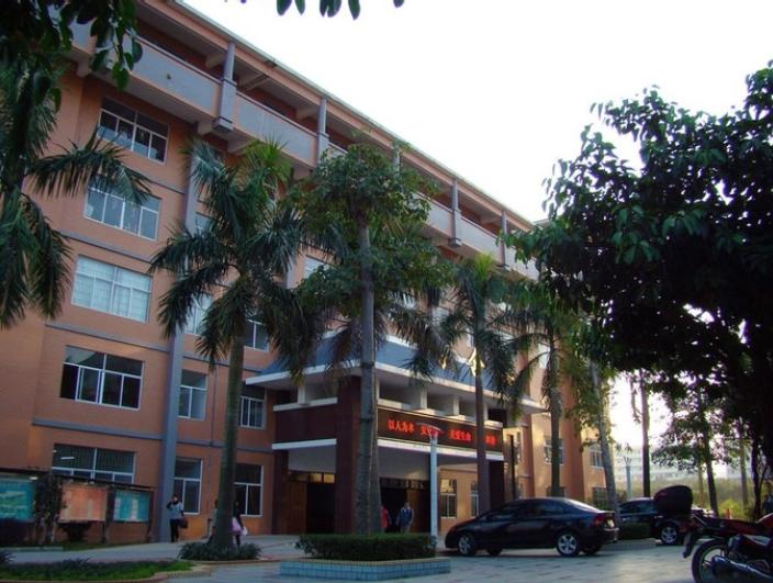 分数不够二本院校有个什么专业,分数不够一本有机会上吗