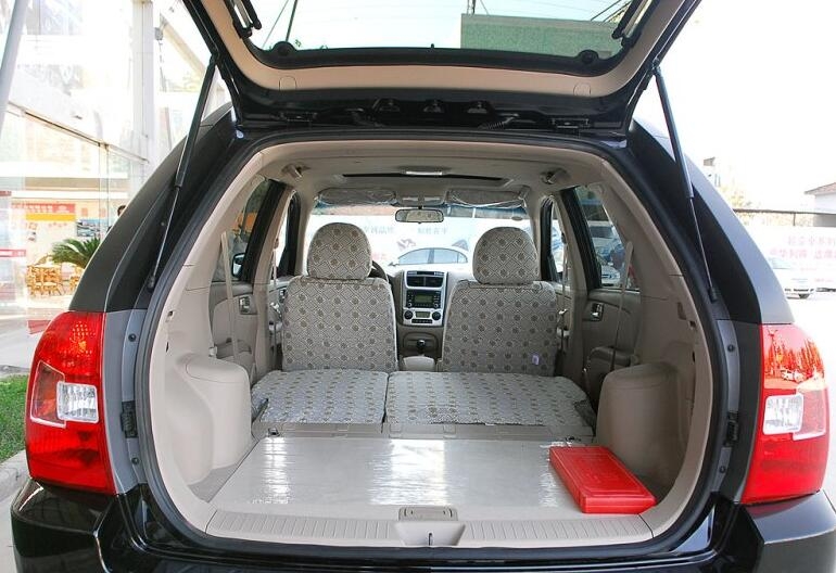 花三万买三手10年起亚狮跑值吗,起亚狮跑皮实耐用吗