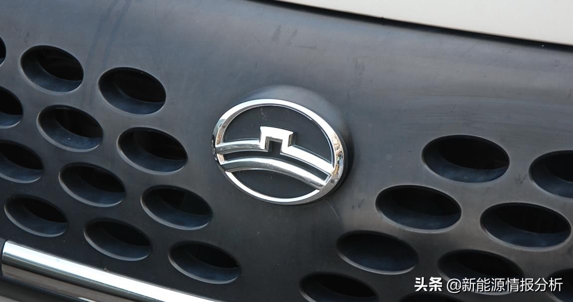 闃挎浖鏃ヨ鍗椾含,闃挎浖琛楀ご闅忔媿