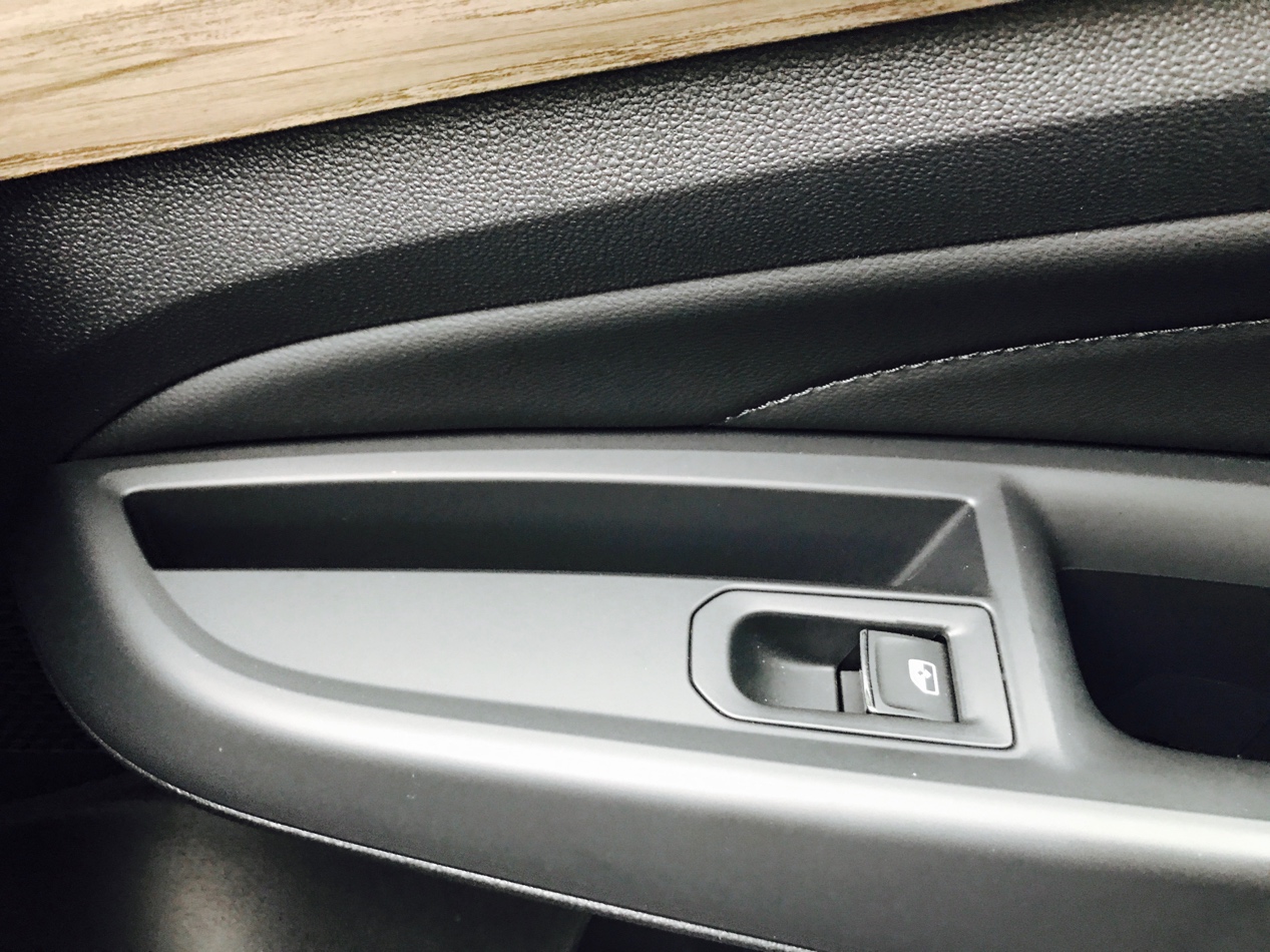 大众帕萨特380豪华版驾驶体验,大众帕萨特380豪华版驾驶感受