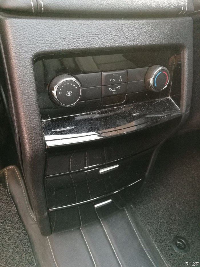 开福特锐界两驱旅行,开老款福特锐界档次低吗