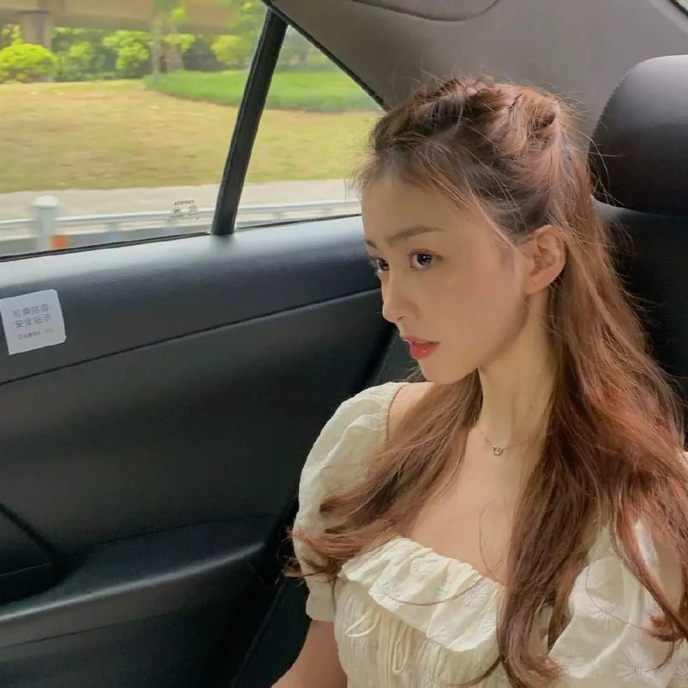 明明长得很好看为什么不上镜,为什么自己明明不丑拍照不好看