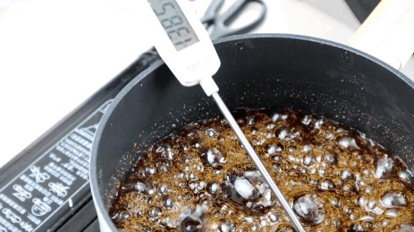 13款不甜腻不粘牙牛轧糖熬糖版,自己动手做的纯手工牛轧糖超好吃