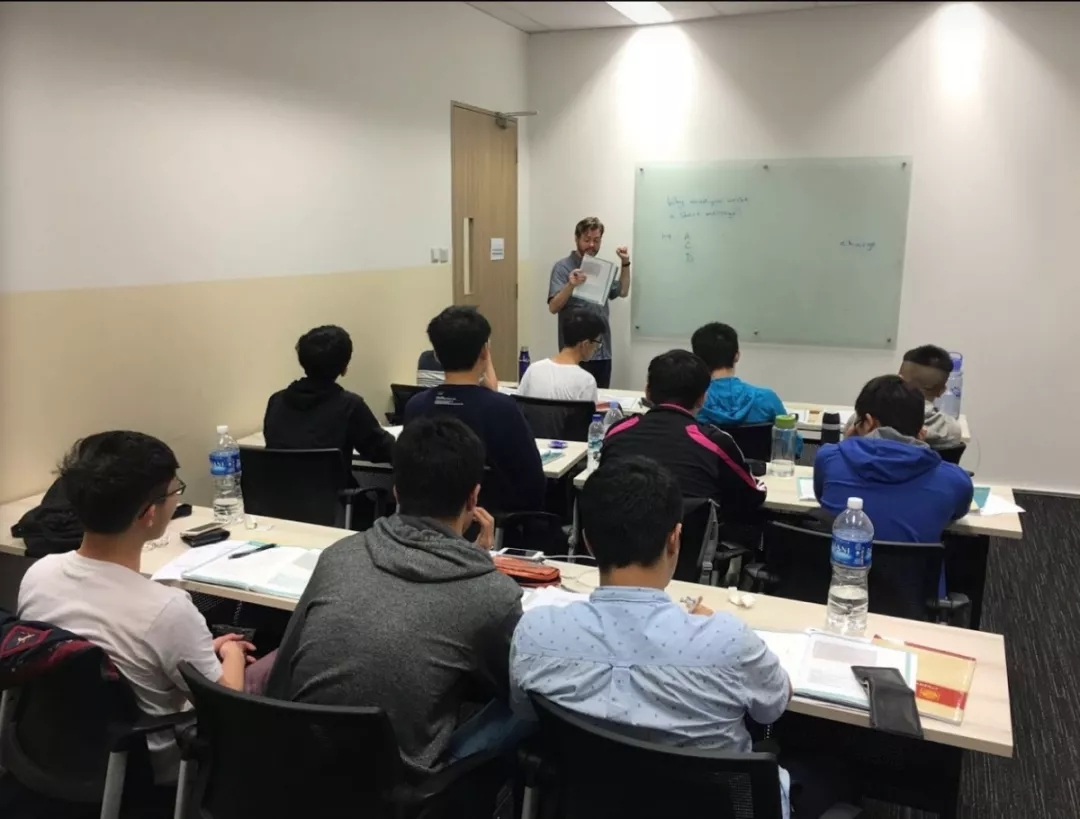 新加坡有专门学习语言的学校吗,新加坡语言类大学排行