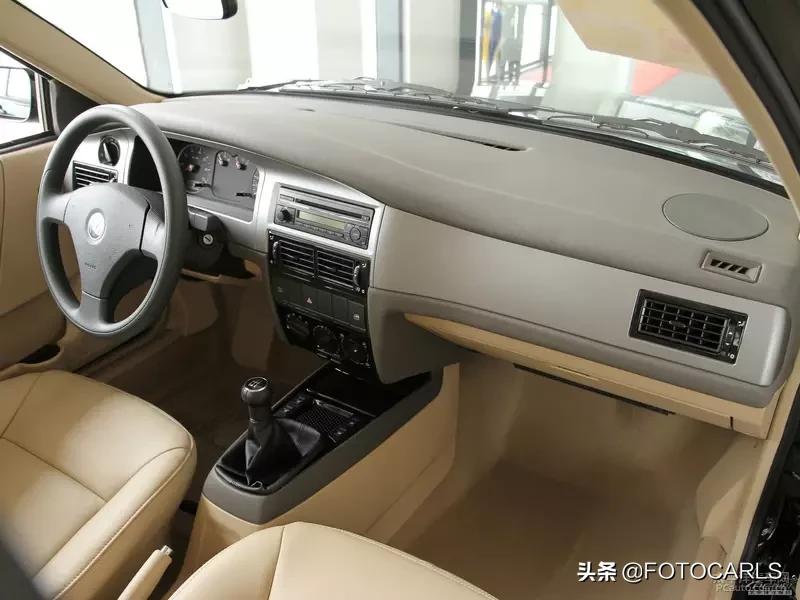 大众桑塔纳志俊1.8L实拍,当年性价比超高的B级车,你作何评价?