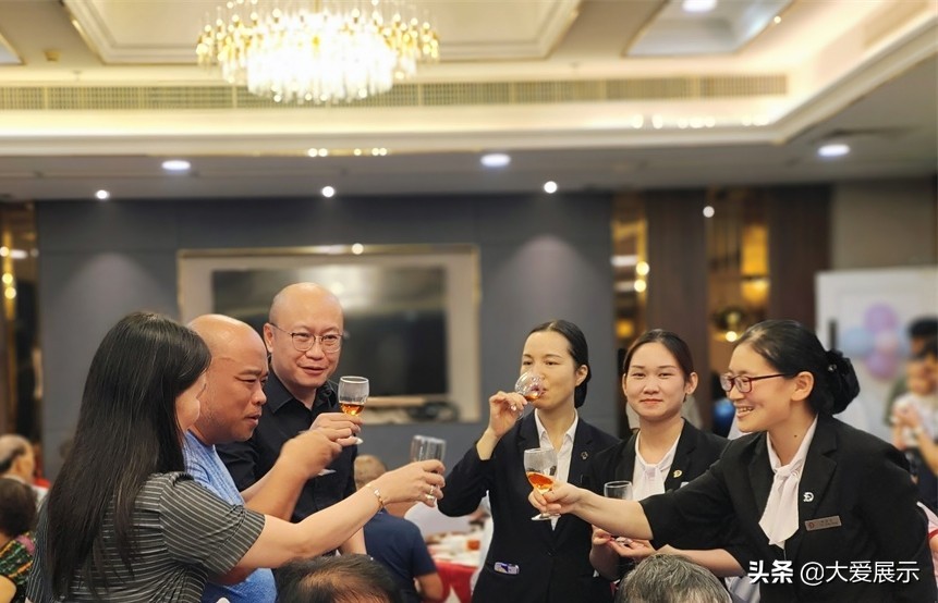 服务创新!开平潭江半岛酒店,成年轻幸福的毕业宴生日宴打卡基地