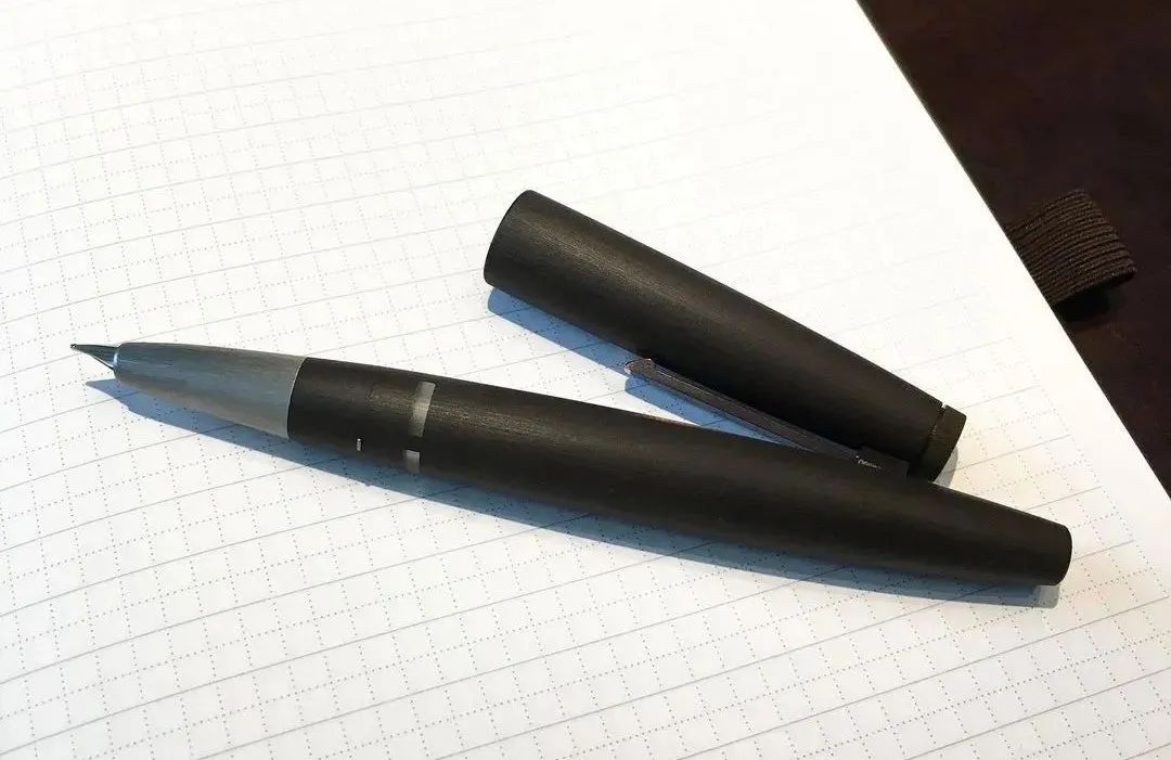 lamy2000系列有哪些,lamy2000宝珠笔测评