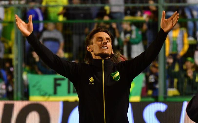 漫华的黄金球队：潜水三年终上岸！阿甲的亚盘王者