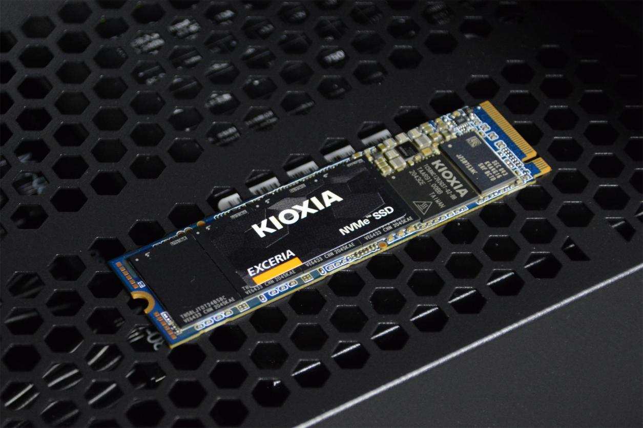 铠侠固态硬盘r10和r20的区别,铠侠rc10SATA接口固态硬盘评测