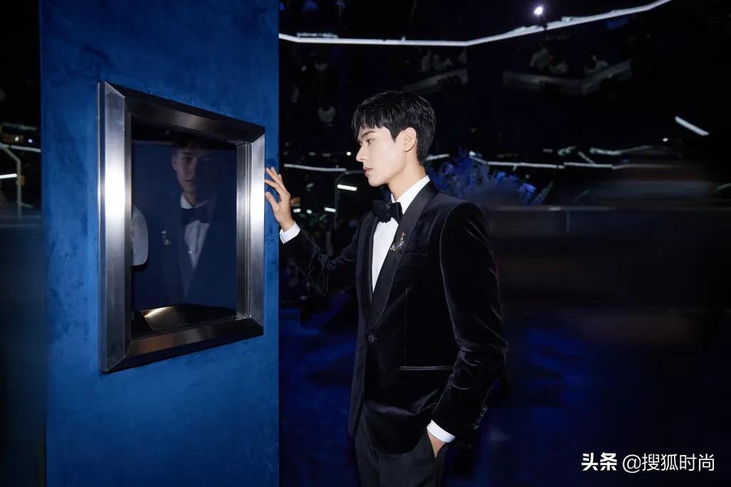 龚俊为什么总唱歌,龚俊采访尴尬现场合集