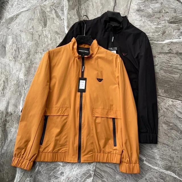 意大利公开回馈中国，阿玛尼“隔离服”专供华人，调价至470RMB