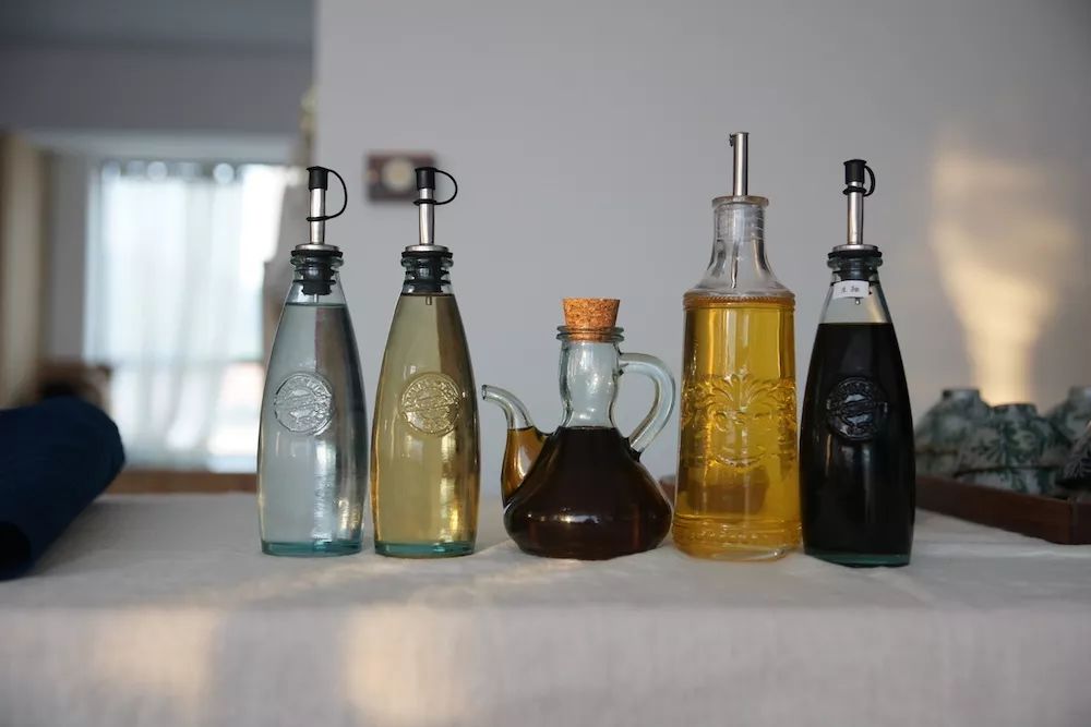 用水泥砌橱柜,用粘土捏一个好看的柜子