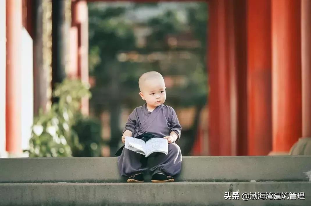 多与智者争高下莫与傻瓜争短长,常与同好争高下莫与傻瓜争长短