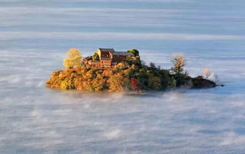 泸沽湖天空之镜怎么去,泸沽湖哪里有天空之镜