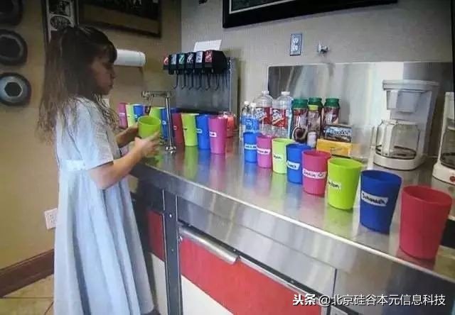 美国一对夫妻生19个孩子,美国夫妻生19个孩子