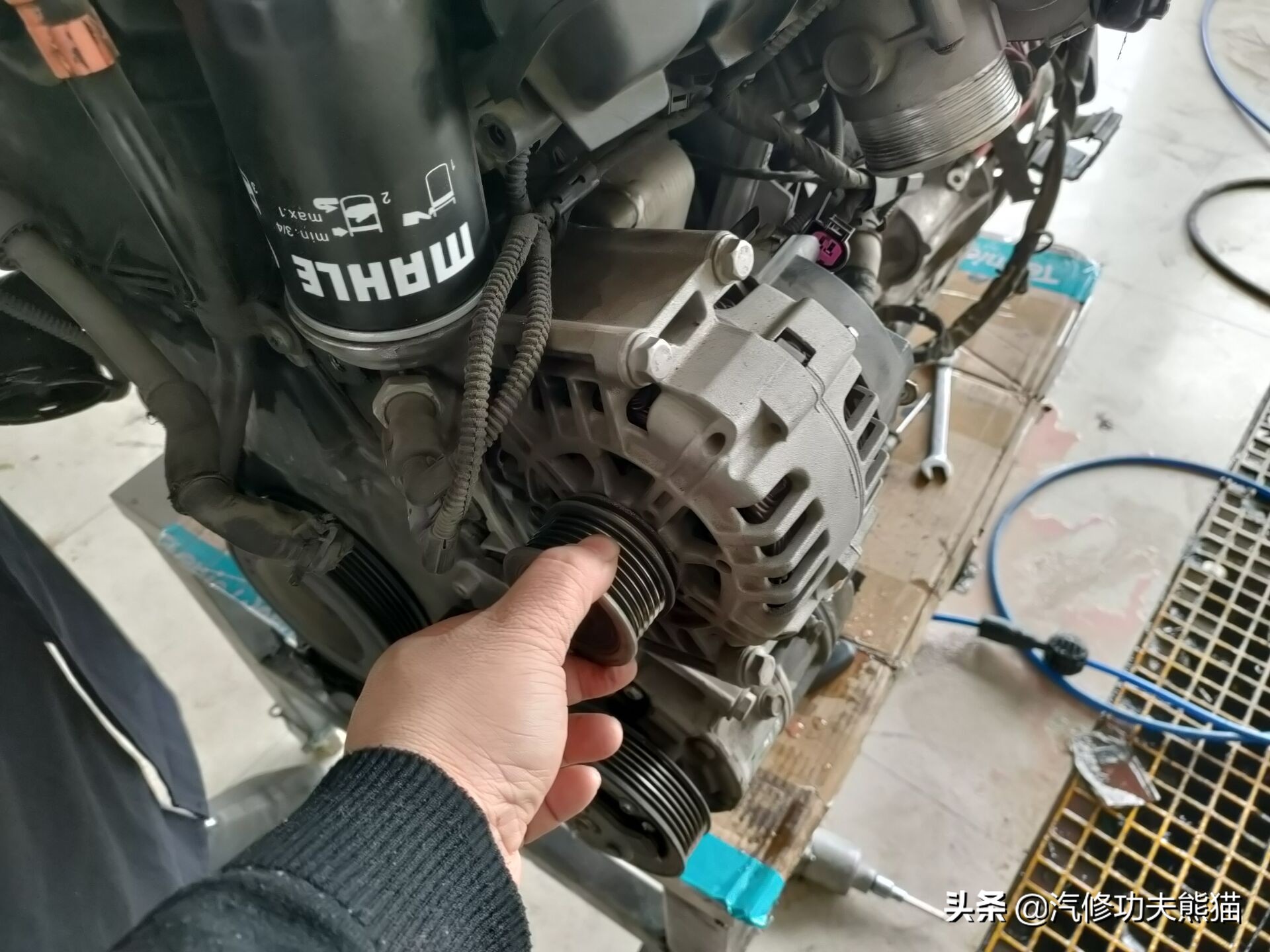 斯柯达昊锐烧机油维修视频,大众斯柯达昊锐1.8t烧机油