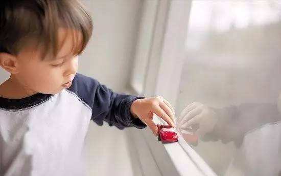 诊断自闭症后需要干预吗,自闭症小孩家长如何干预康复