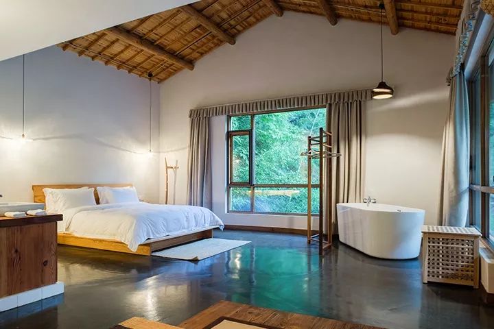 杭州大叔包下一座山谷造民宿,杭州高山樱花民宿