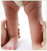 宝宝肚子受凉胀气消化不良拉肚子,宝宝脾胃虚寒经常隔几天会腹泻