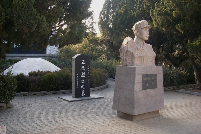 没有这位大将，刘胡兰和王杰两位烈士的故事也许不会有人知道