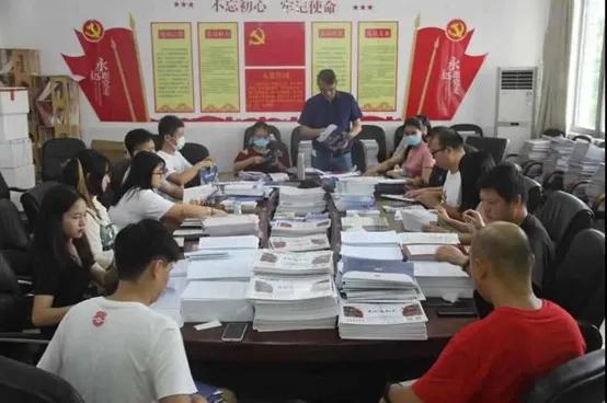 录取通知书好看的一本大学,盘点各大学精美录取通知书