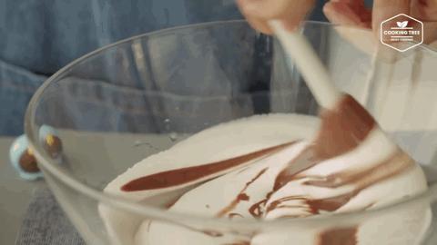 这次,韩国私房又研发新款网红小单品!巧克力流沙款哦