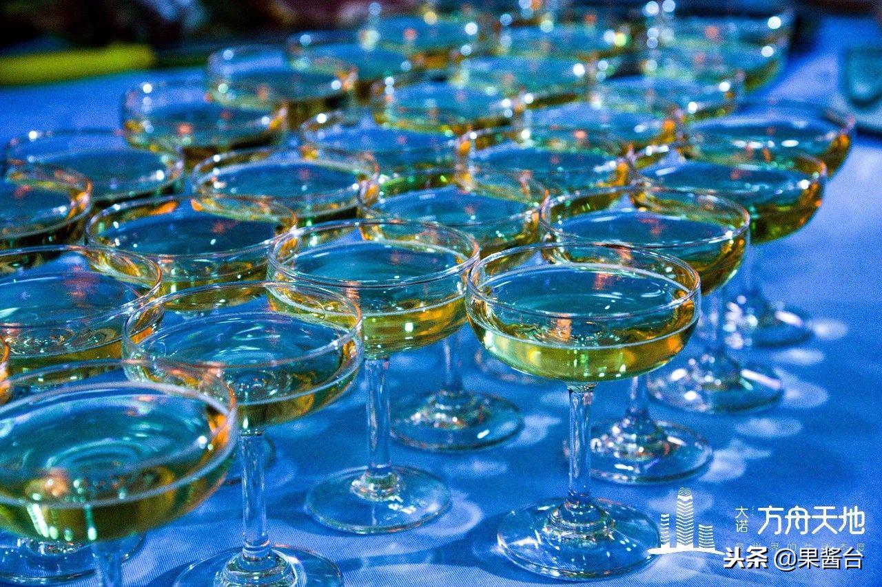 鎴愰兘澶ц鏂硅垷澶╁湴,澶ц鏂硅垷澶╁湴鏄嗘槑