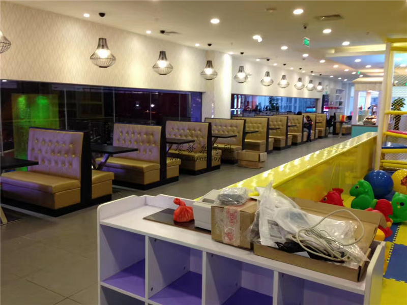 餐饮店桌椅怎么摆放最好,开快餐店桌椅怎么配置