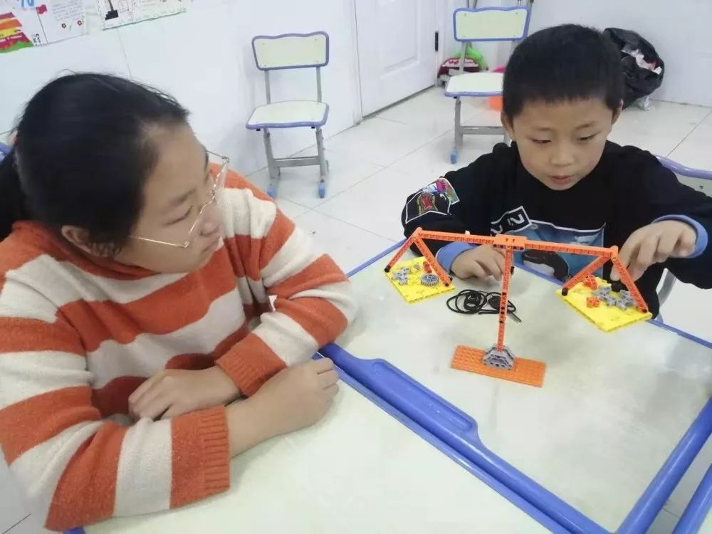 ai机器人课程小学,青少年ai机器人培训