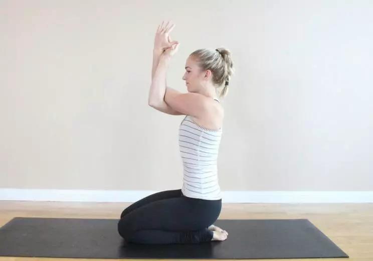 三个动作告别蝴蝶臂,怎么练天鹅臂薄背