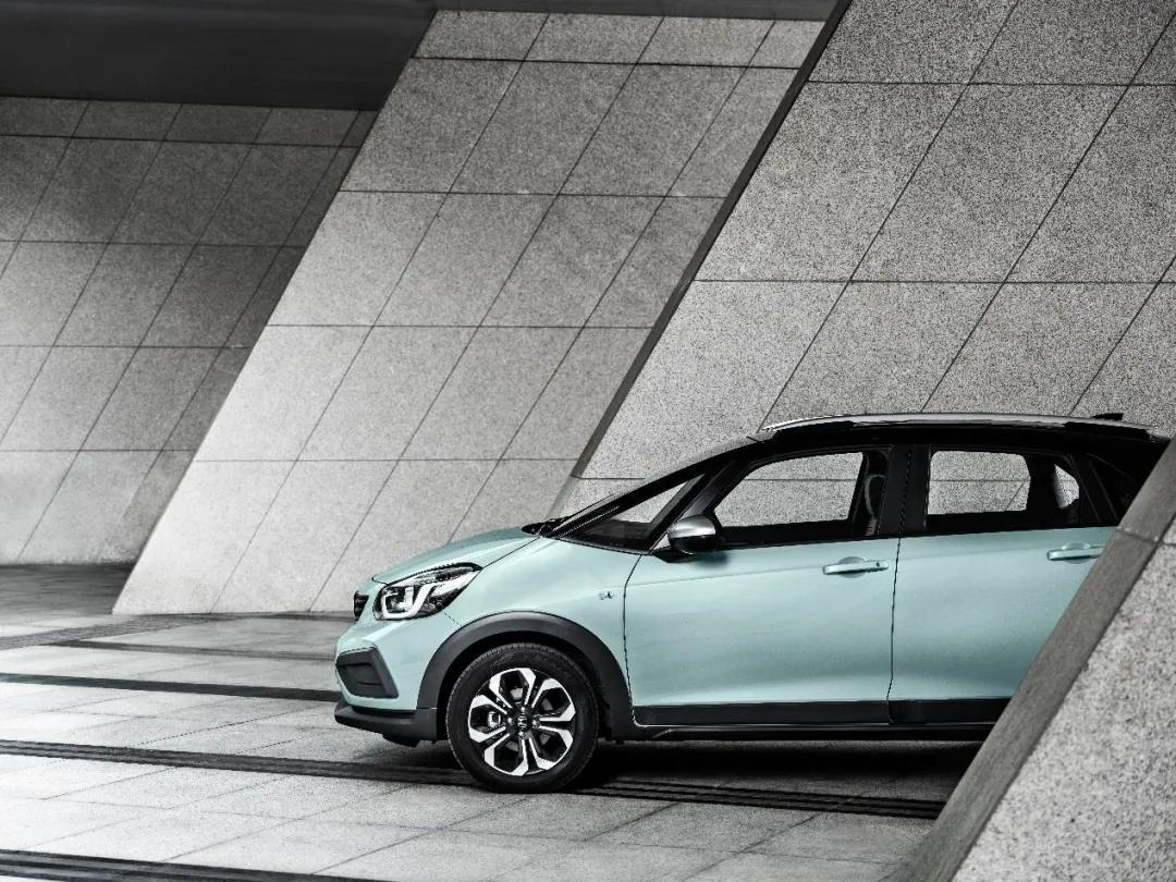 小型汽车的底盘都多高,小型车底盘