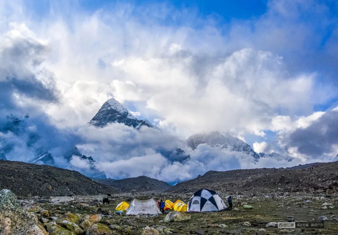 没时间废话了,快去希夏邦马