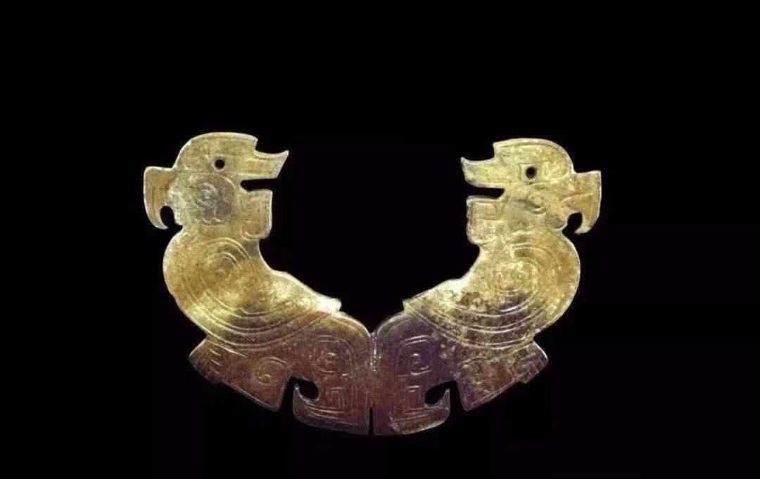 古玉凤鸟各时期特征,凤鸟图案的清代古玉